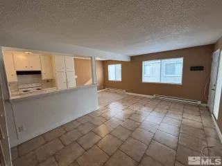 Photo #4: 240014703 Listing 