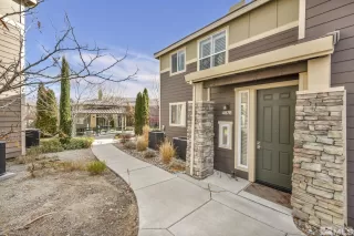 Photo #2: 240014768 Listing 