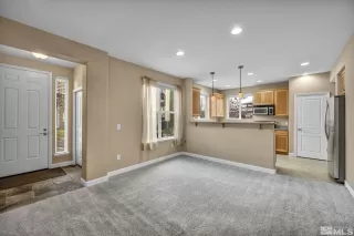 Photo #5: 240014768 Listing 