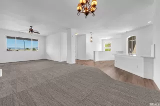 Photo #6: 240014923 Listing