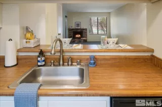 Photo #6: 240014926 Listing