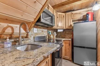 Photo #5: 240014932 Listing 