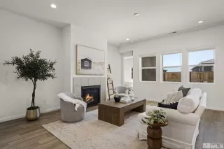 Photo #3: 240014945 Listing