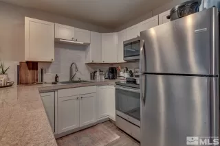 Photo #5: 240014952 Listing 