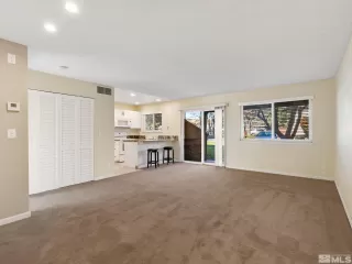 Photo #3: 240014965 Listing 