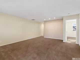 Photo #5: 240014965 Listing 