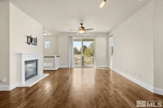 Photo #5: 240015063 Listing