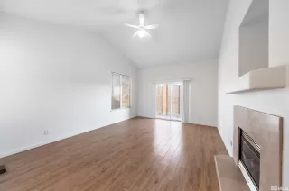 Photo #4: 240015070 Listing 