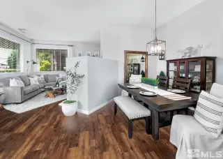 Photo #4: 240015130 Listing