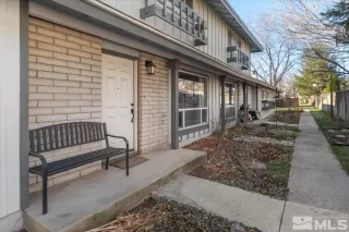 Photo #1: 240015189 Listing