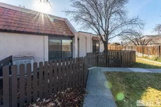 Photo #2: 240015205 Listing