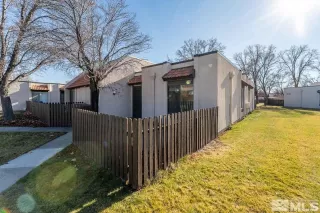 Photo #3: 240015205 Listing