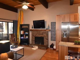 Photo #6: 240015304 Listing