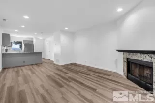 Photo #5: 240015491 Listing 