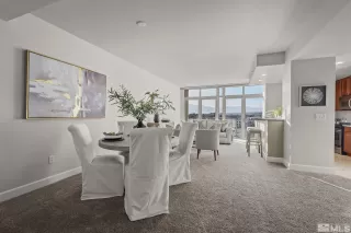 Photo #5: 240015503 Listing