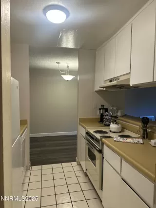 Photo #3: 240015657 Listing 