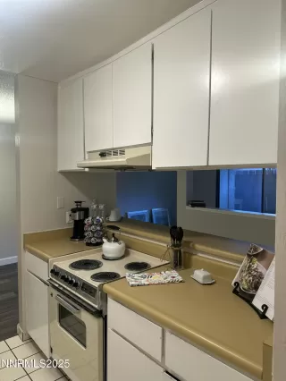 Photo #4: 240015657 Listing 