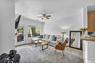 Photo #4: 240015658 Listing 