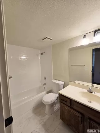 Photo #5: 250000008 Listing 