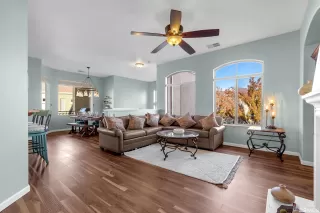 Photo #4: 250000072 Listing