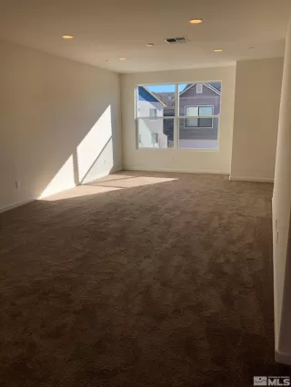 Photo #4: 250000120 Listing 