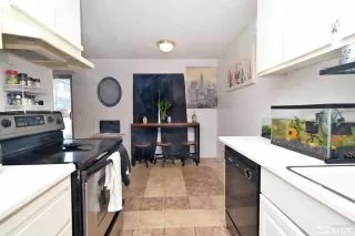 Photo #4: 250000215 Listing