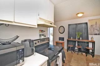 Photo #5: 250000215 Listing