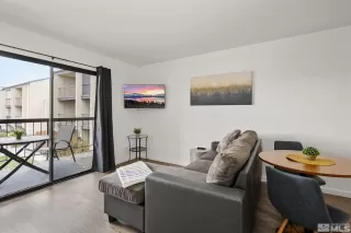 Photo #4: 250000216 Listing 