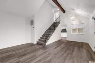 Photo #6: 250000221 Listing