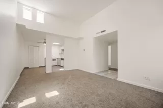 Photo #2: 250000285 Listing 