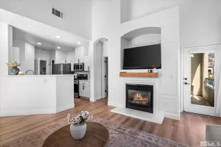 Photo #3: 250000295 Listing 