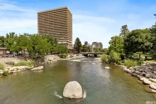 Photo #1: 250000497 Listing 