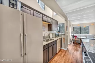 Photo #6: 250000546 Listing 