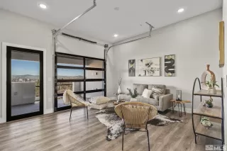 Photo #1: 250000863 Listing 