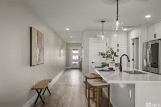 Photo #2: 250000863 Listing 