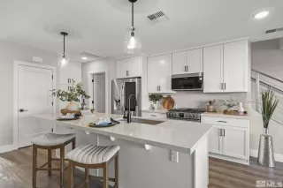 Photo #4: 250000863 Listing 