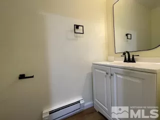 Photo #4: 250000926 Listing 