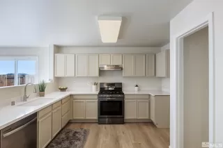 Photo #1: 250001100 Listing