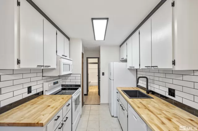 MLS: 250001458 Condo For Sale