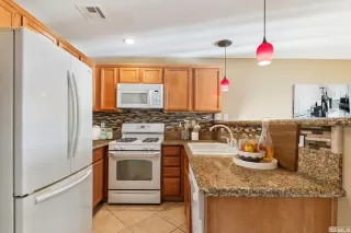 Photo #3: 250001761 Listing 