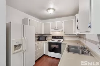 Photo #2: 250001800 Listing 