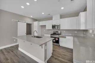 Photo #3: 250002061 Listing