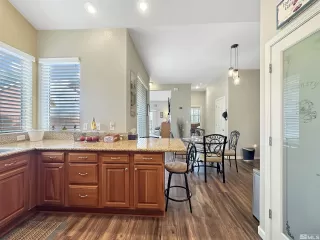 Photo #5: 250002175 Listing