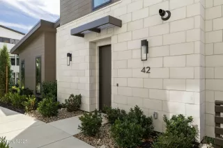 Photo #1: 250002196 Listing 