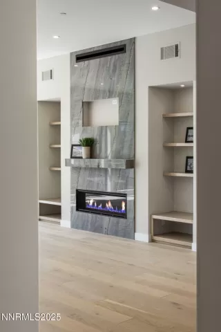 Photo #2: 250002196 Listing 