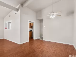 Photo #5: 250002346 Listing