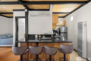 Photo #1: 250002537 Listing 