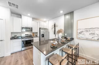 Photo #5: 250002757 Listing