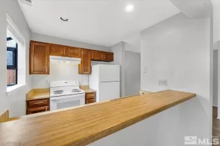 Photo #5: 250003009 Listing