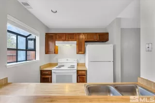 Photo #6: 250003009 Listing